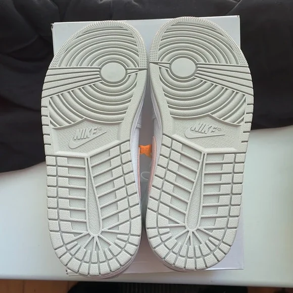 Air Jordan 1 mid SE - Picture 3 of 6